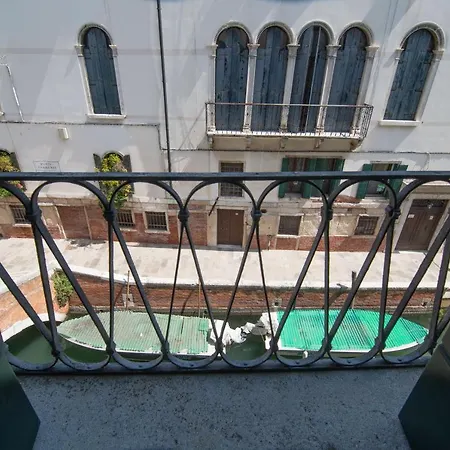 Appartamento Delle Vele Venecia Exterior foto